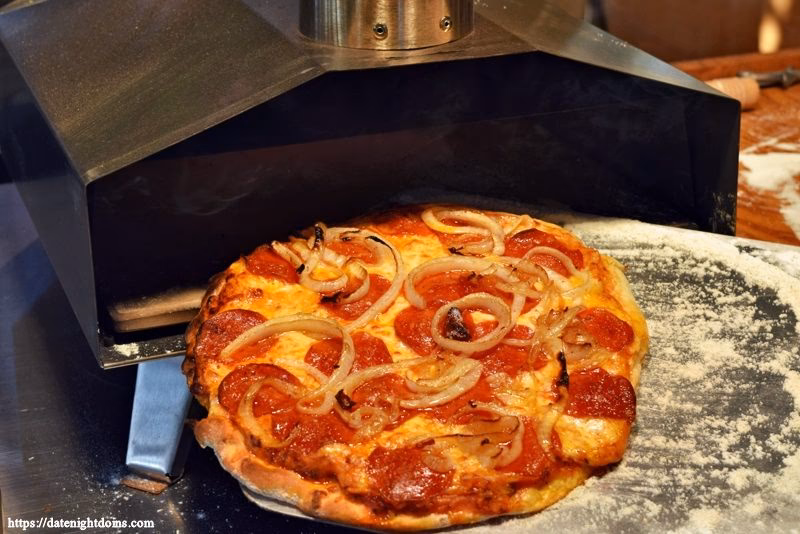 How do you get Pepperoni in good pizza great pizza?