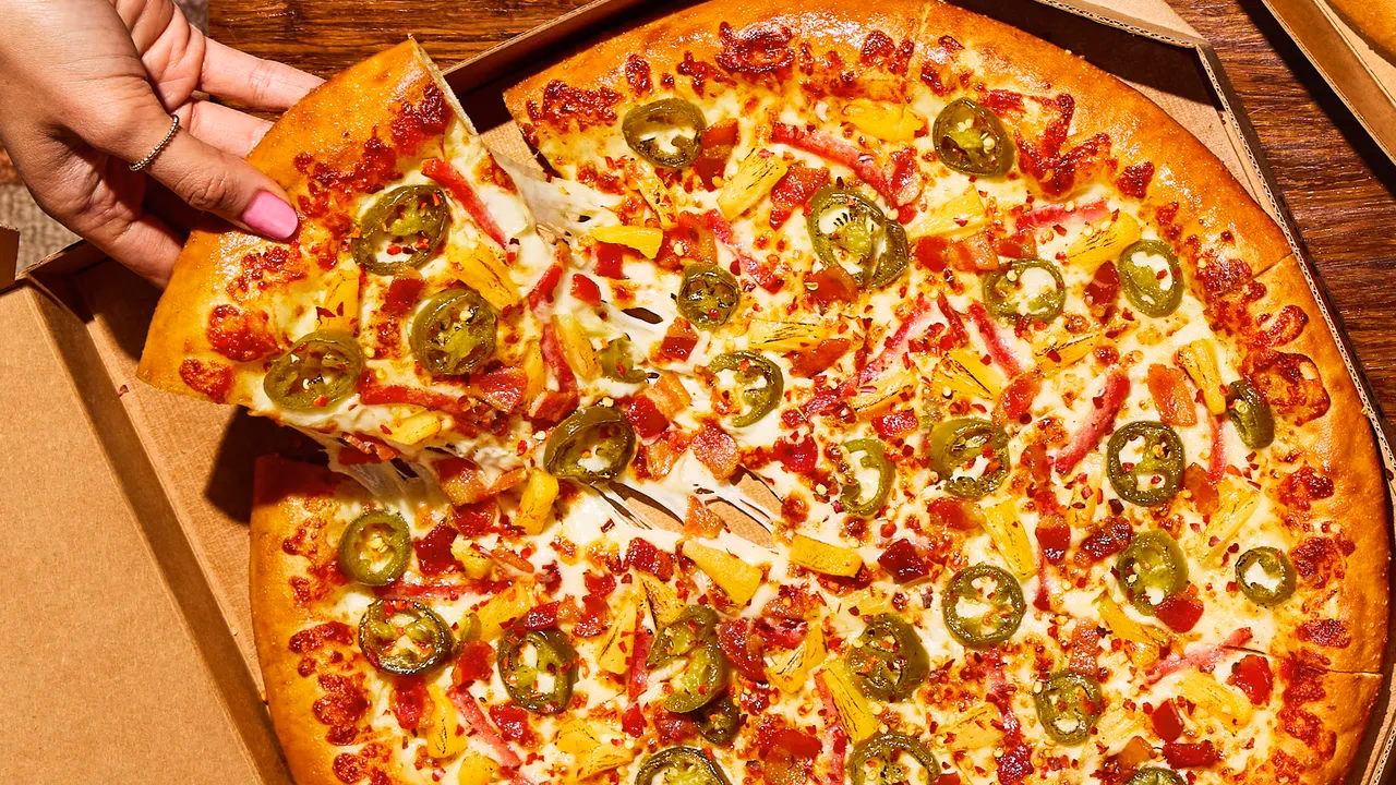 Does hut lover's have pineapple?