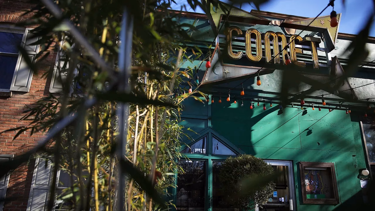 Was Comet Ping Pong a secret room?