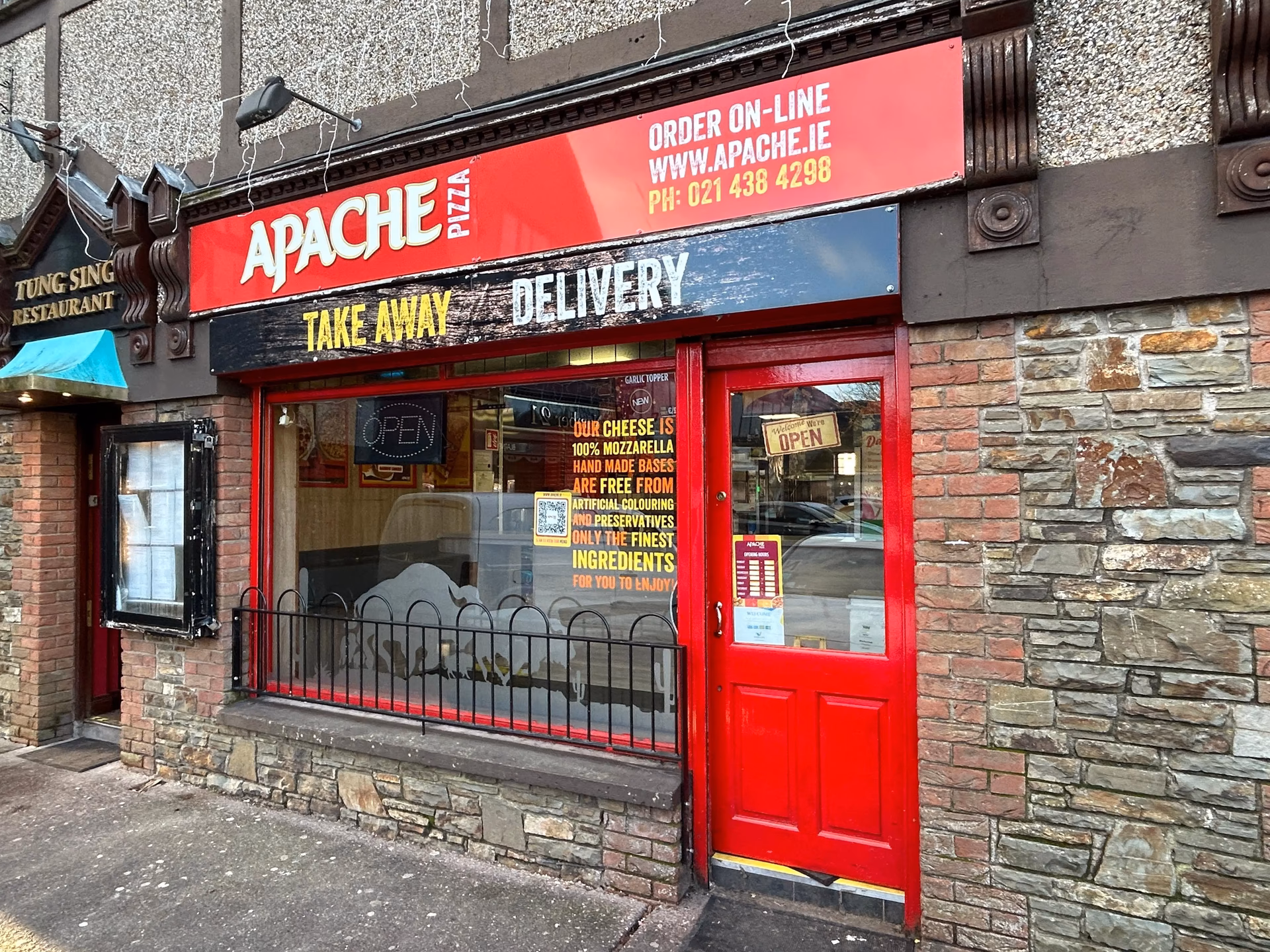 Does Blarney pizza have a pizza menu?