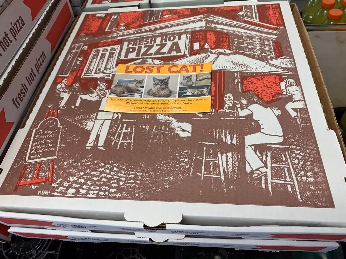 How do I spawn a pizza box?