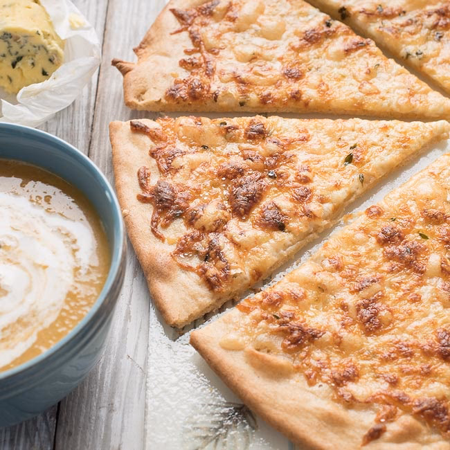 How to make pizza garlic bread?