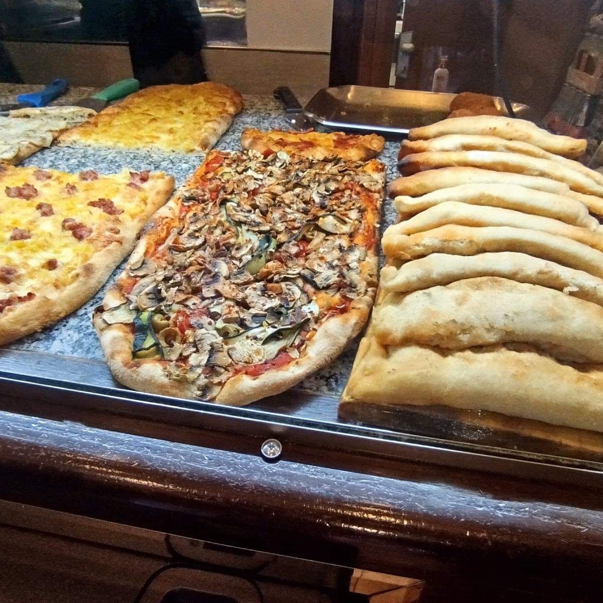 Where can I buy pizza sheets in Marmo?