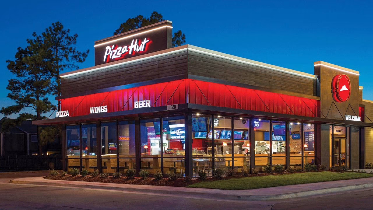How much does a Pizza Hut franchise cost?