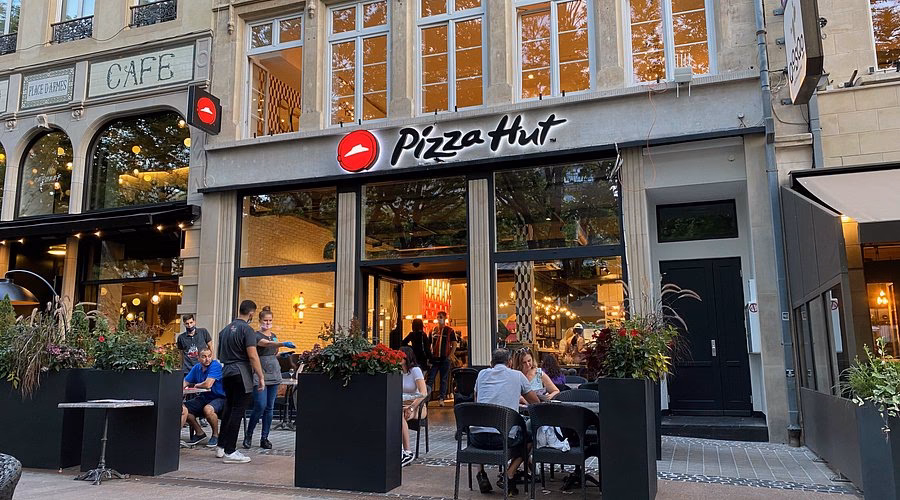 When was Pizza Hut founded?