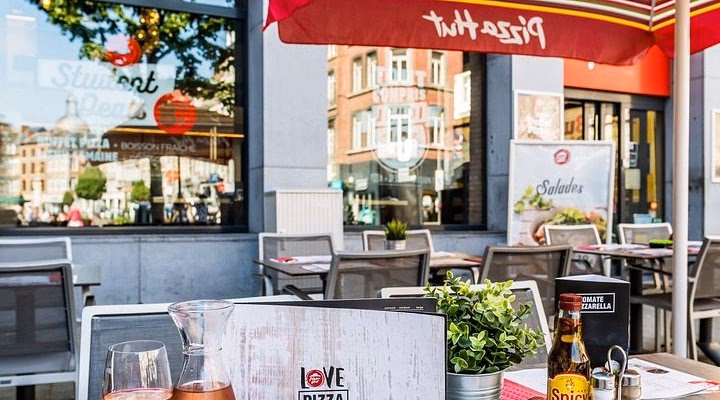 Que peut-on faire avec Pizza Hut ?