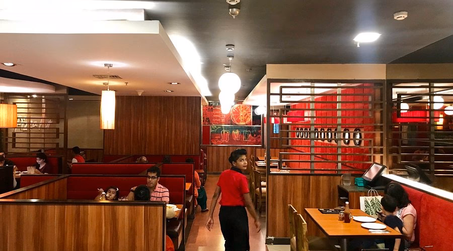 Does Pizza Hut deliver pizza?