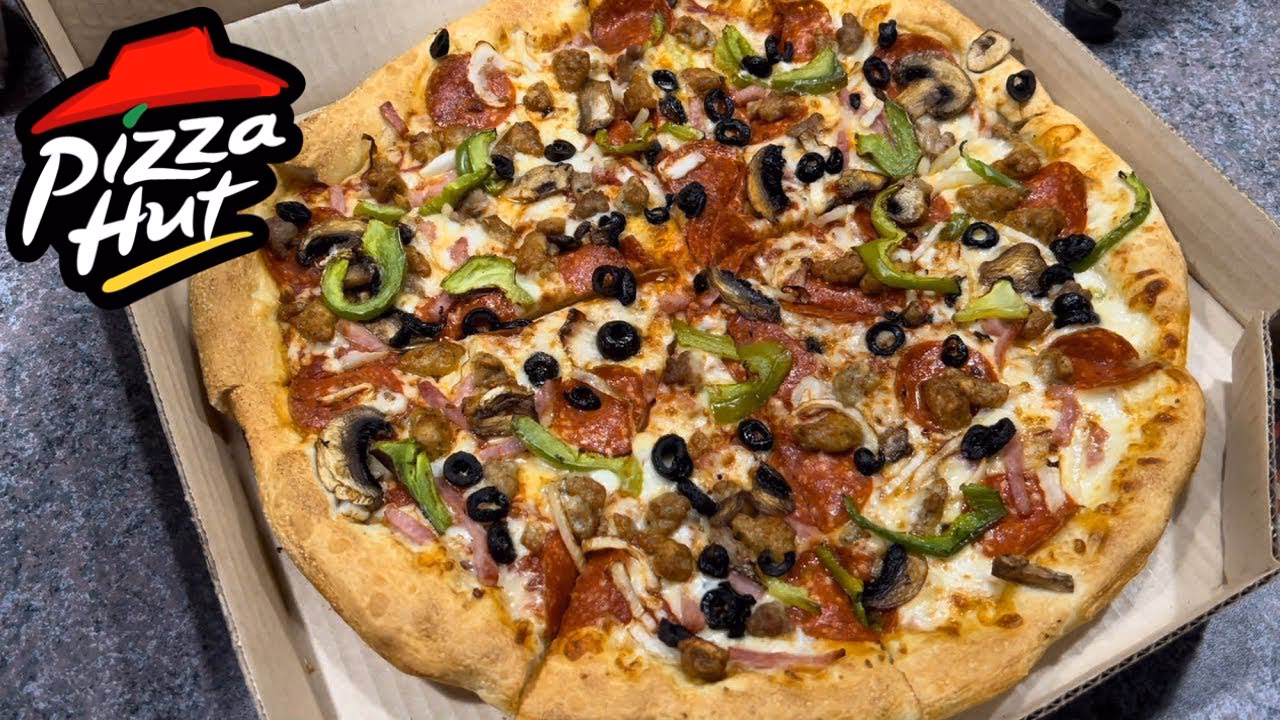 What is Pizza Hut Super Supreme pizza?