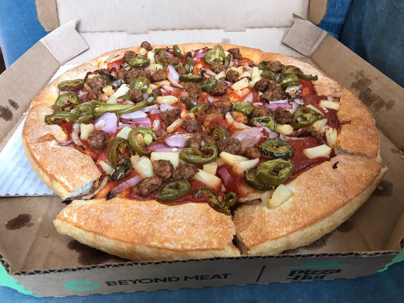 Does Pizza Hut have vegan toppings?