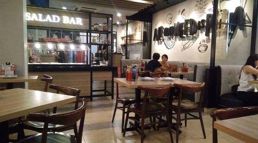 Is Kuta Pizza a good place to eat pizza?