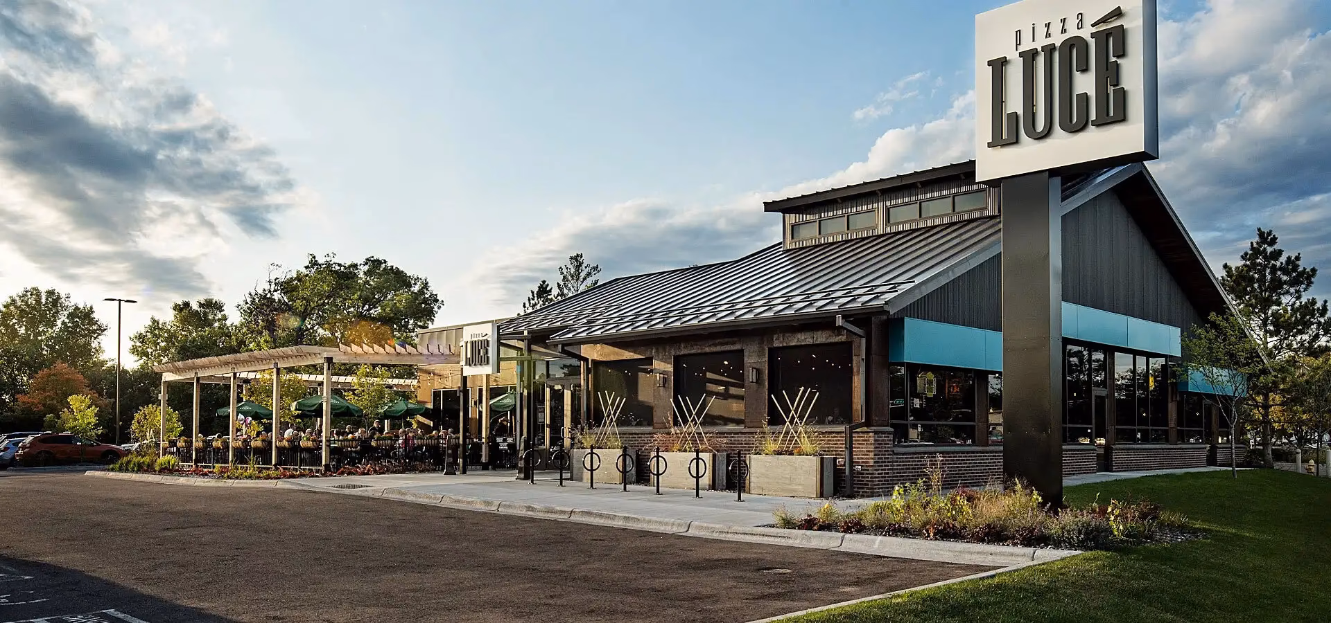 What time is Pizza Lucé in Roseville MN?