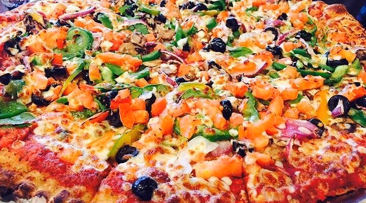 What time is Pizza Lucé in Roseville MN?