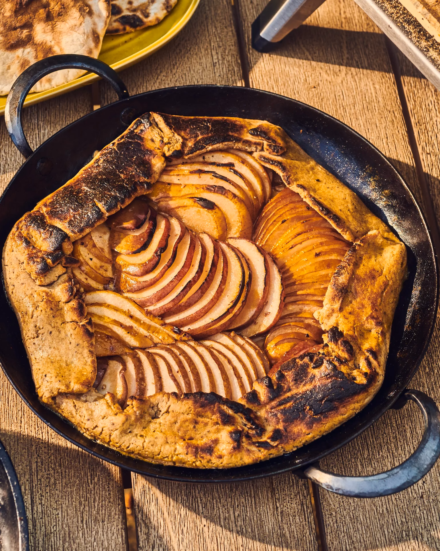 How do you cook a homemade pizza crust?