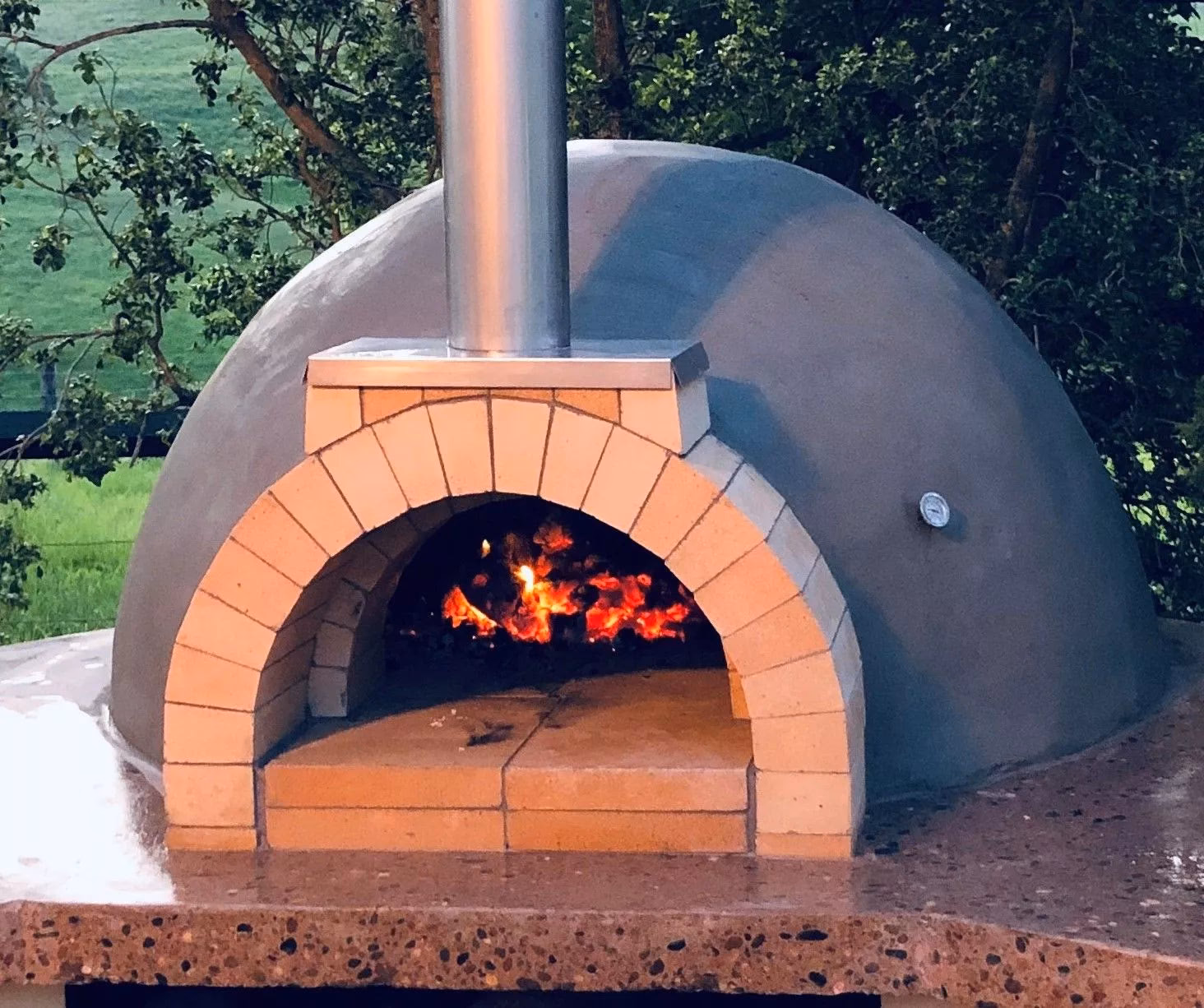 How to choose mosaic tiles for a pizza oven?