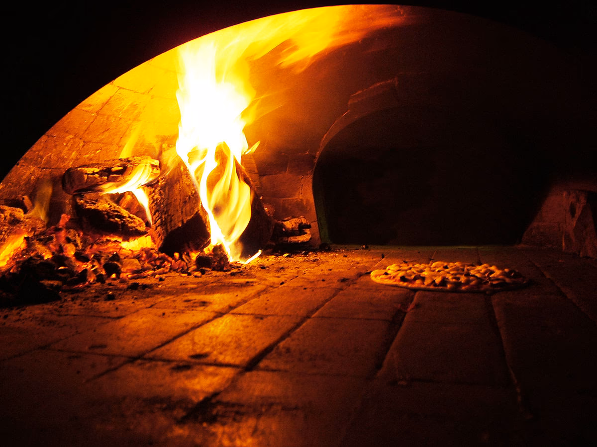 Who invented pizza oven?