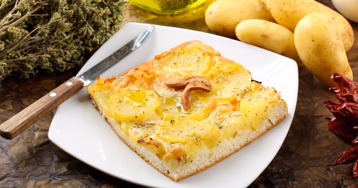 Comment faire une pizza de pommes de terre croustillante ?