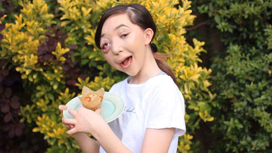 How do you make a good ice cream pizza?