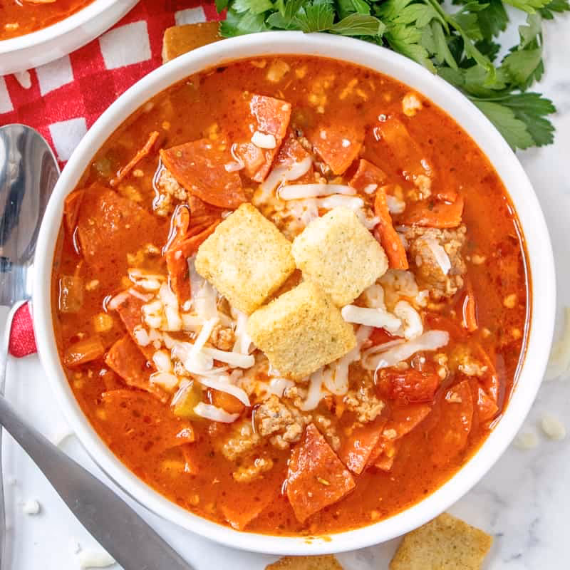 What is easy pizza soup?