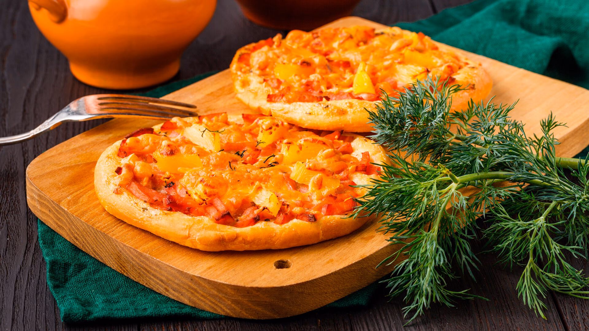 When did Italian pizza first appear in the USSR?