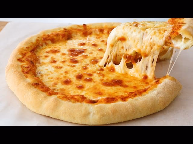 What is a no-knead double cheese pizza?
