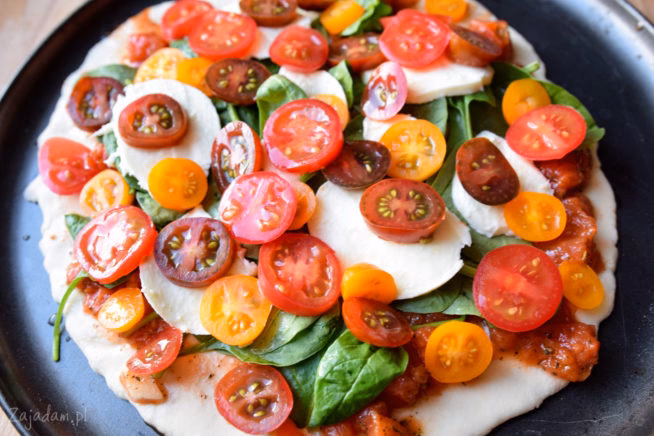 Ile pomidorów w kawałkach?