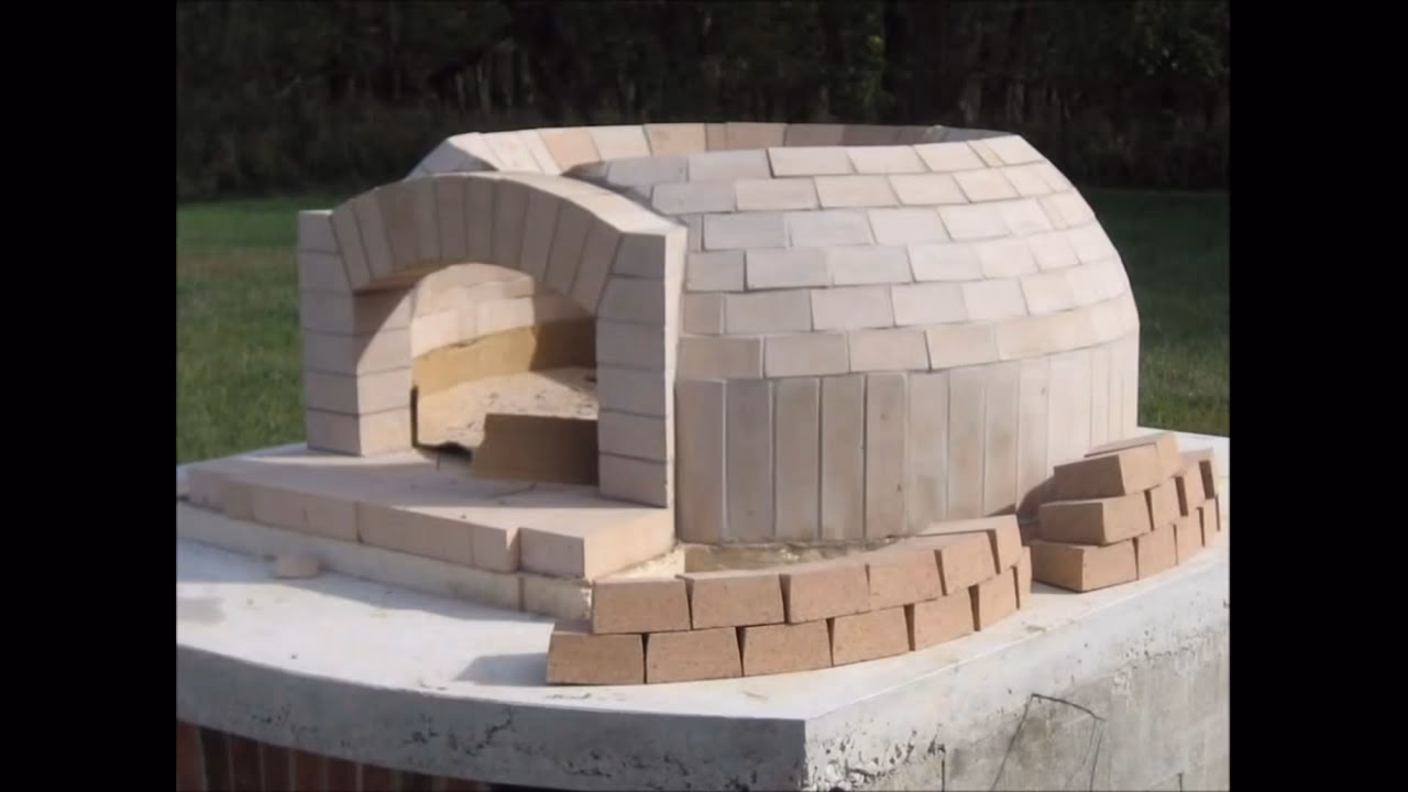 Where can I find a plan for a Pompeii oven?