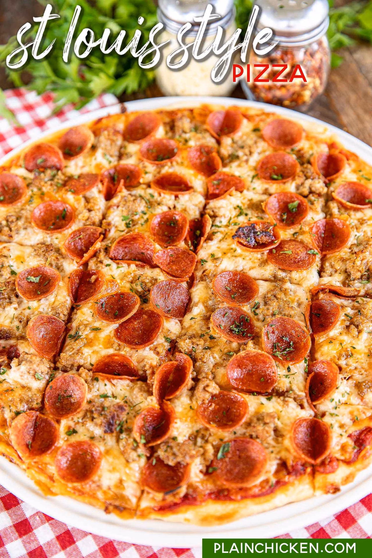 What makes St Louis a good pizza?