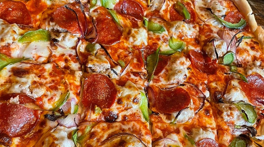 Where is turoni's pizzery & brewery?