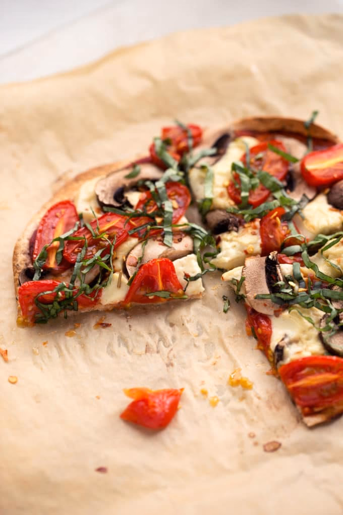 How long does a vegan tortilla pizza take?