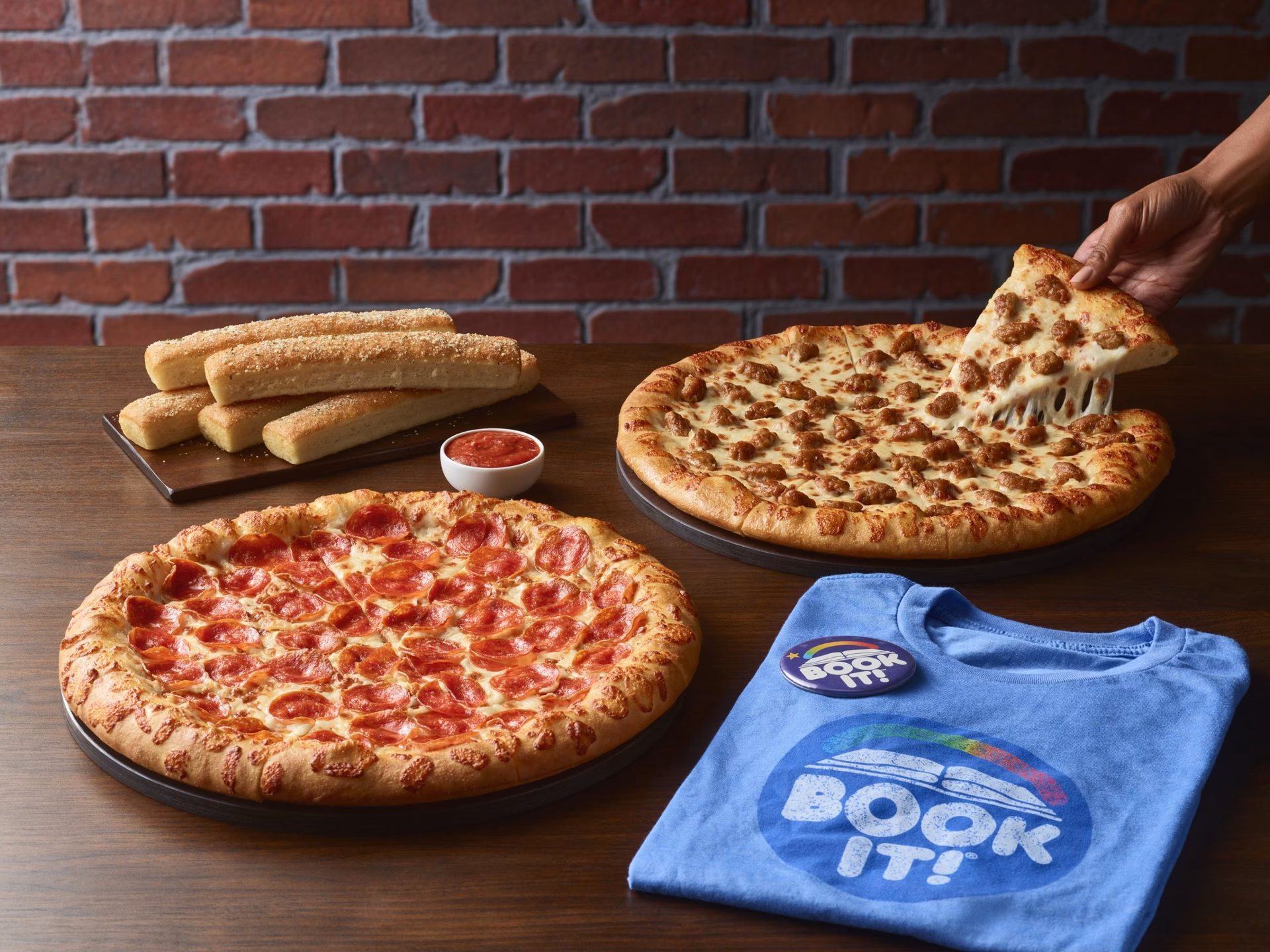 Does Pizza Hut offer free pizza?